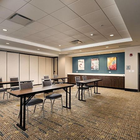 Hampton Inn Buffalo - Амхърст Екстериор снимка