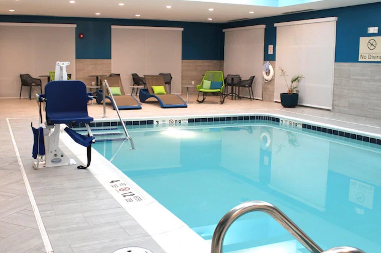 Hampton Inn Buffalo - Амхърст Екстериор снимка