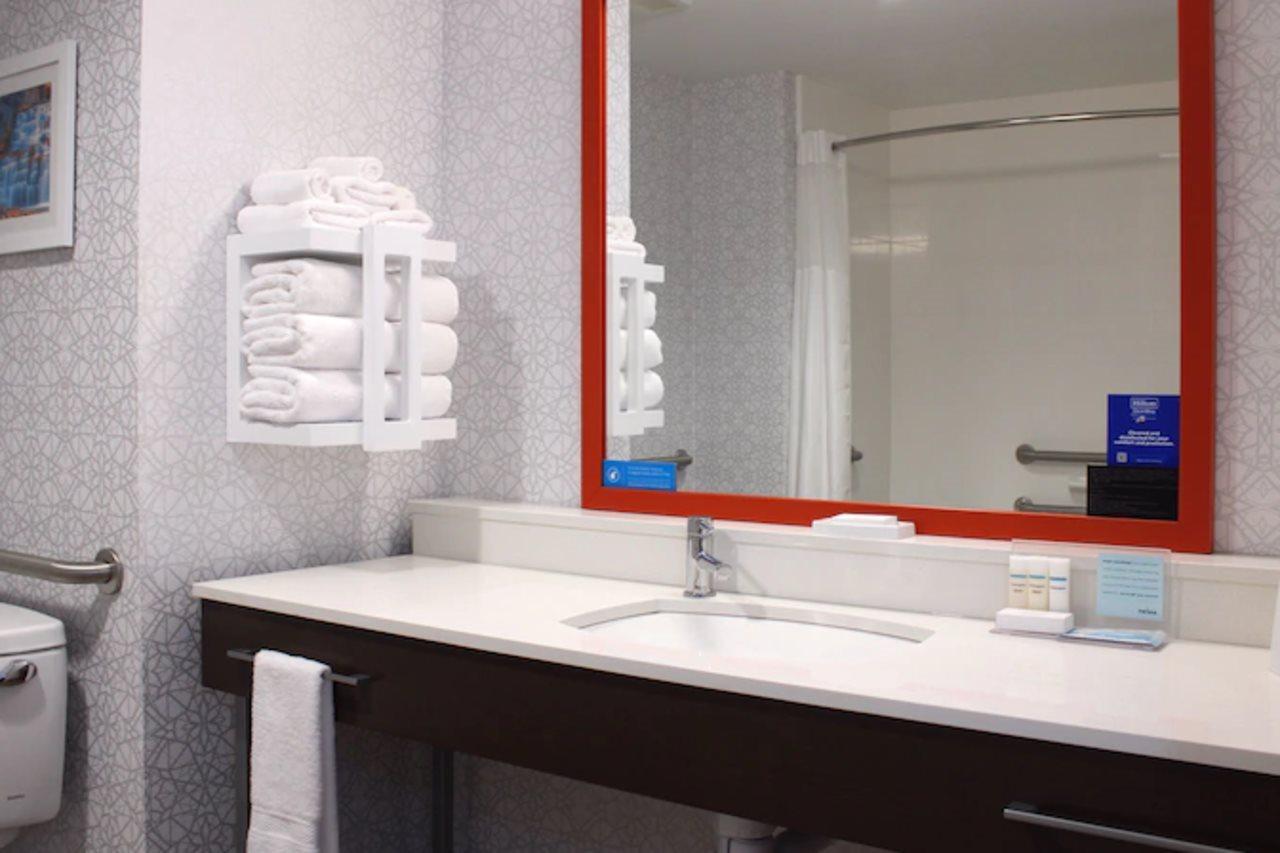 Hampton Inn Buffalo - Амхърст Екстериор снимка