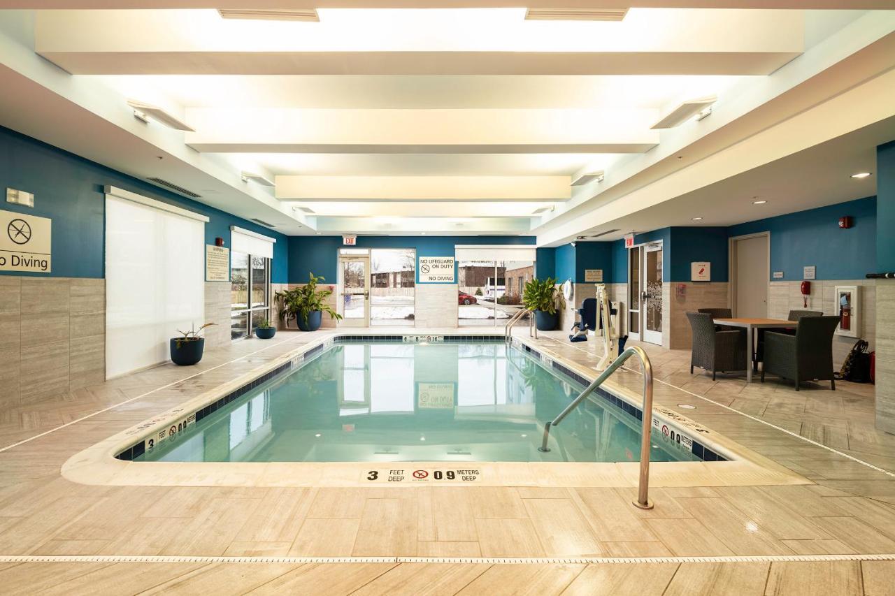 Hampton Inn Buffalo - Амхърст Екстериор снимка